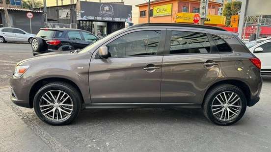 MITSUBISHI-ASX-2017