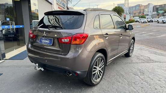 MITSUBISHI-ASX-2017