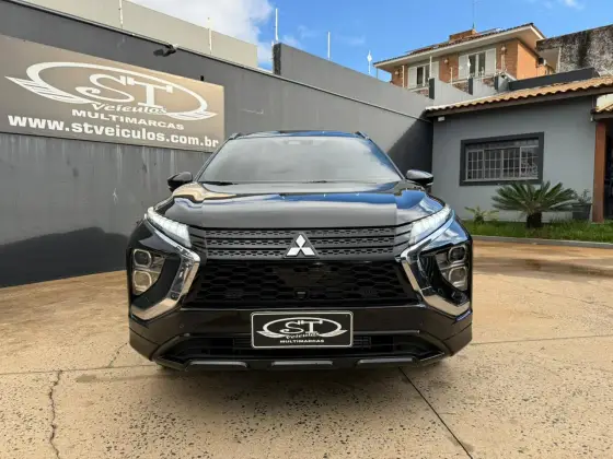 MITSUBISHI ECLIPSE CROSS 1.5 MIVEC TURBO GASOLINA HPE-S S-AWC CVT MITSUBISHI ECLIPSE CROSS 1.5 MIVEC TURBO GASOLINA HPE-S S-AWC CVT