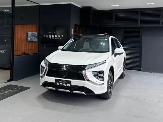 MITSUBISHI ECLIPSE CROSS 1.5 MIVEC TURBO GASOLINA HPE-S S-AWC CVT MITSUBISHI ECLIPSE CROSS 1.5 MIVEC TURBO GASOLINA HPE-S S-AWC CVT