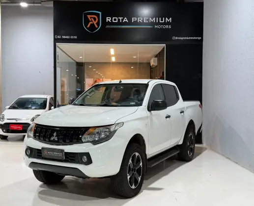 MITSUBISHI L200 TRITON 2.4 16V TURBO DIESEL GL CD 4X4 MANUAL MITSUBISHI L200 TRITON 2.4 16V TURBO DIESEL GL CD 4X4 MANUAL