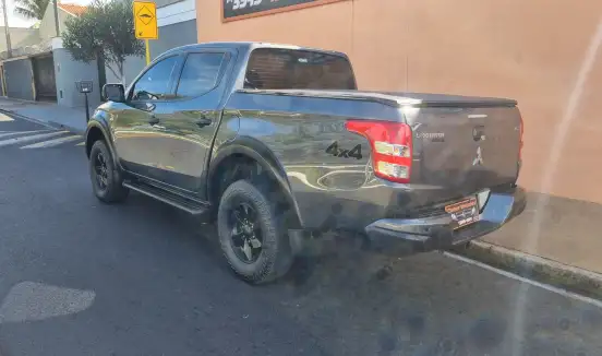 MITSUBISHI-L200 TRITON-2020