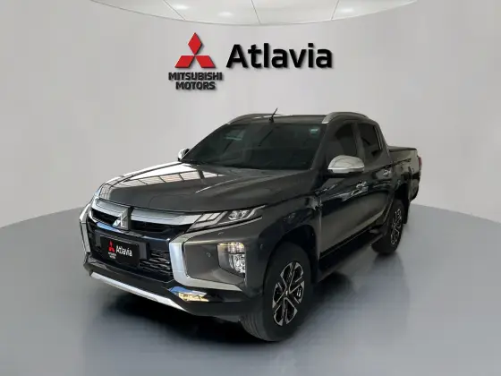 MITSUBISHI L200 TRITON 2.4 16V TURBO DIESEL SPORT HPE-S CD 4P 4X4 AUTOMÁTICO MITSUBISHI L200 TRITON 2.4 16V TURBO DIESEL SPORT HPE-S CD 4P 4X4 AUTOMÁTICO
