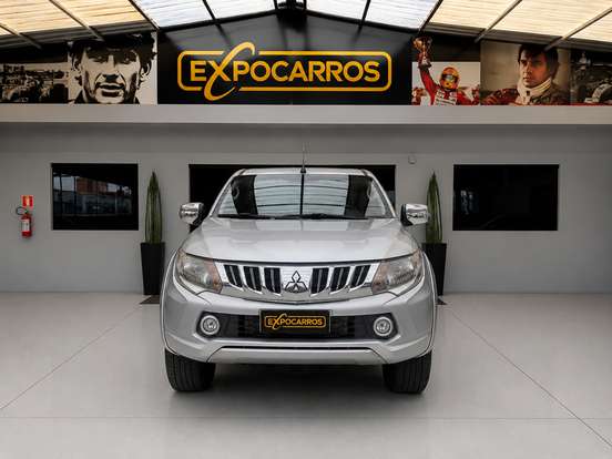 MITSUBISHI-L200 TRITON-2.4 16V TURBO DIESEL SPORT HPE TOP CD 4P 4X4 AUTOMÁTICO MITSUBISHI-L200 TRITON-2017