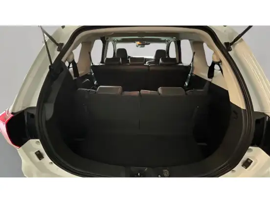 MITSUBISHI-OUTLANDER-2021