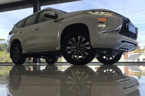 MITSUBISHI-PAJERO SPORT-2023