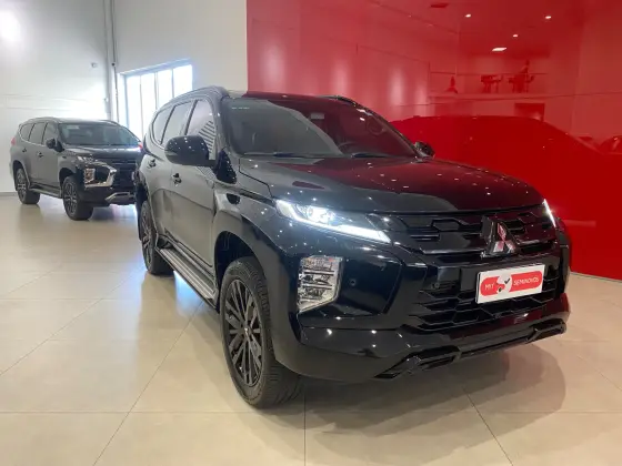 MITSUBISHI PAJERO SPORT 2.4 16V MIVEC TURBO DIESEL LEGEND BLACK AWD AUTOMÁTICO MITSUBISHI PAJERO SPORT 2.4 16V MIVEC TURBO DIESEL LEGEND BLACK AWD AUTOMÁTICO