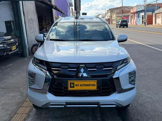 MITSUBISHI-PAJERO SPORT-2.4 16V MIVEC TURBO DIESEL LEGEND AWD AUTOMÁTICO MITSUBISHI-PAJERO SPORT-2024