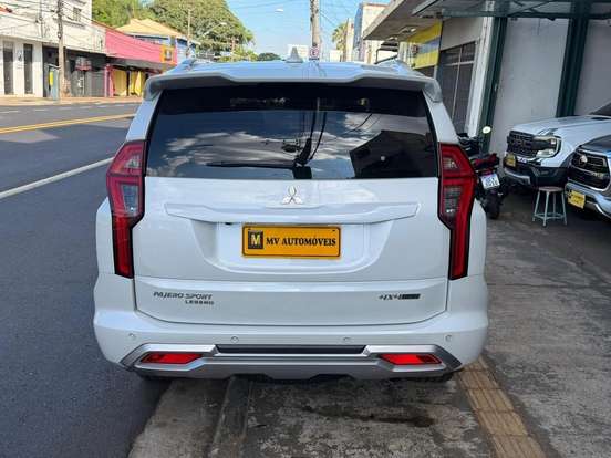 MITSUBISHI-PAJERO SPORT-2024