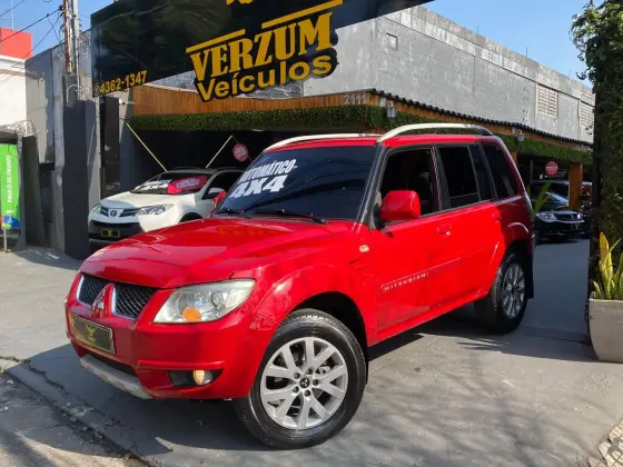 MITSUBISHI PAJERO TR4 2.0 4X4 16V 140CV FLEX 4P AUTOMÁTICO MITSUBISHI PAJERO TR4 2.0 4X4 16V 140CV FLEX 4P AUTOMÁTICO