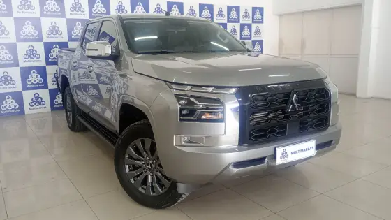 MITSUBISHI TRITON 2.4 BITURBO DIESEL CD HPE 4X4 AUTOMÁTICO MITSUBISHI TRITON 2.4 BITURBO DIESEL CD HPE 4X4 AUTOMÁTICO