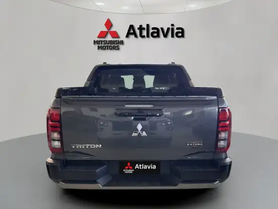 MITSUBISHI-TRITON-2025