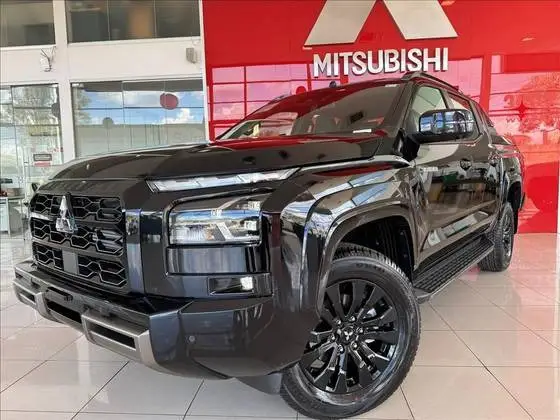 MITSUBISHI TRITON 2.4 BITURBO DIESEL CD KATANA 4X4 AUTOMÁTICO MITSUBISHI TRITON 2.4 BITURBO DIESEL CD KATANA 4X4 AUTOMÁTICO