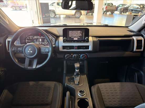 MITSUBISHI-TRITON-2.4 BITURBO DIESEL CD GLS 4X4 AUTOMÁTICO MITSUBISHI-TRITON-2025