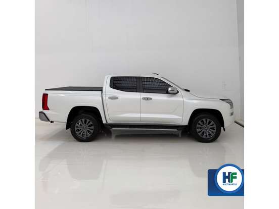 MITSUBISHI-TRITON-2.4 BITURBO DIESEL CD HPE-S 4X4 AUTOMÁTICO MITSUBISHI-TRITON-2025