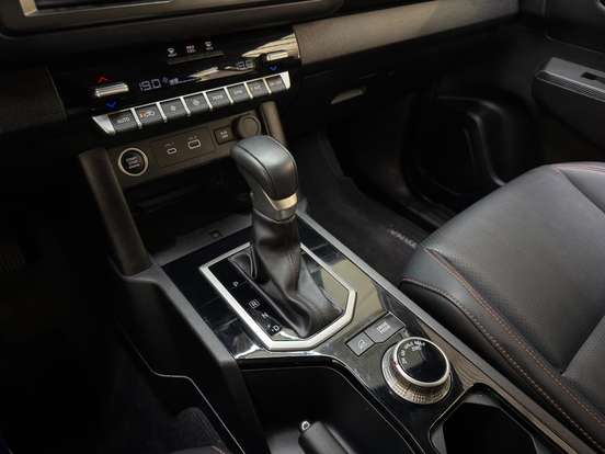 MITSUBISHI-TRITON-2025