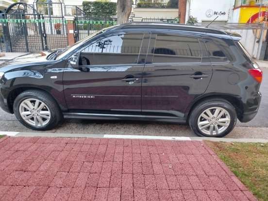 MITSUBISHI-ASX-2011
