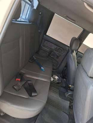 MITSUBISHI-L200-2009