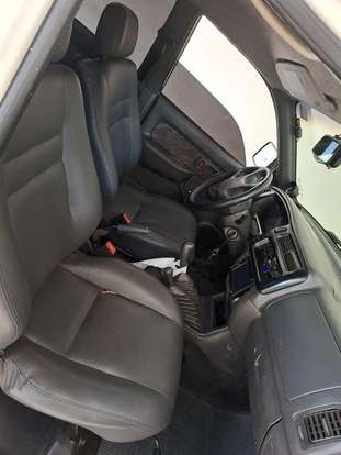 MITSUBISHI-L200-2009