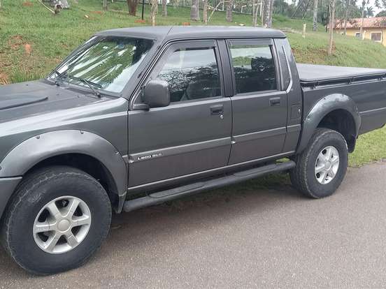 MITSUBISHI-L200-2.5 GLS HPE 4X4 CD 8V TURBO DIESEL 4P MANUAL MITSUBISHI-L200-2001