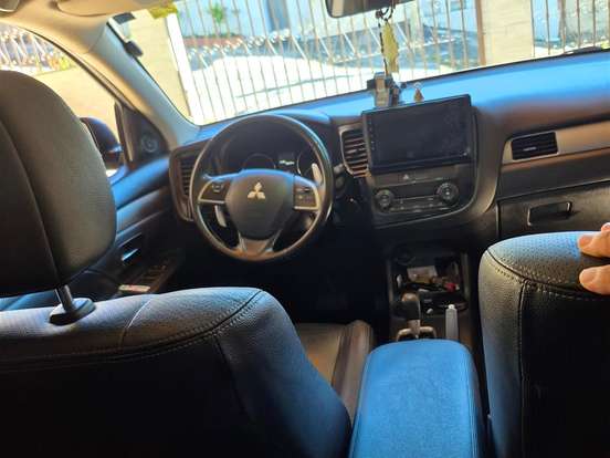 MITSUBISHI-OUTLANDER-2.0 16V GASOLINA 4P AUTOMÁTICO MITSUBISHI-OUTLANDER-2014