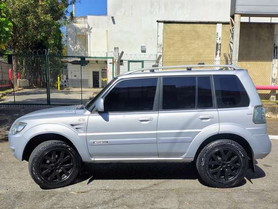 MITSUBISHI-PAJERO TR4-2.0 4X4 16V FLEX 4P MANUAL MITSUBISHI-PAJERO TR4-2010