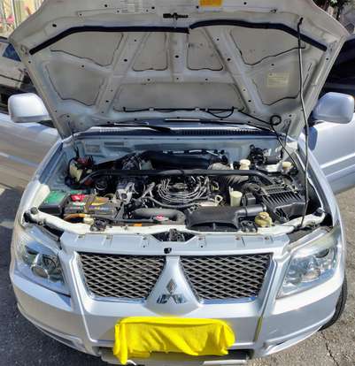 MITSUBISHI-PAJERO TR4-2010