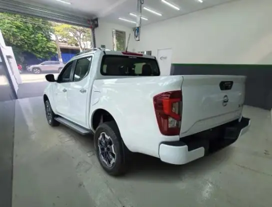 NISSAN-FRONTIER-2025