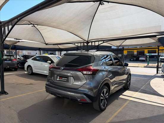 NISSAN-KICKS-2021