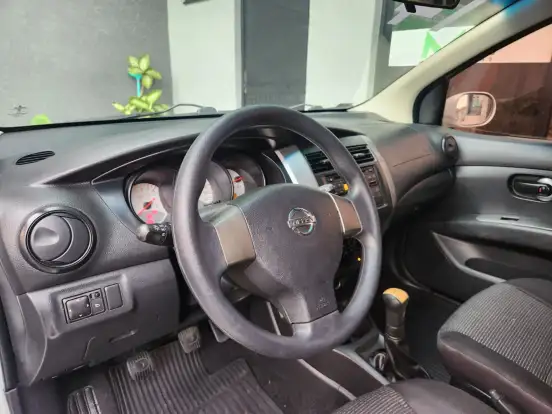 NISSAN-LIVINA-1.6 S 16V FLEX 4P MANUAL NISSAN-LIVINA-2013