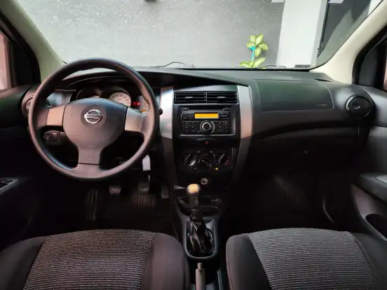 NISSAN-LIVINA-1.6 S 16V FLEX 4P MANUAL NISSAN-LIVINA-2013