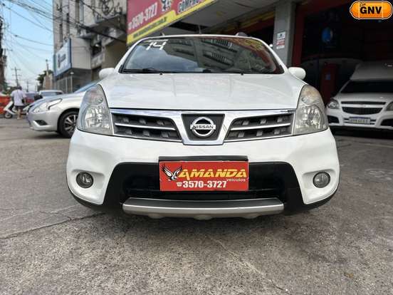NISSAN-LIVINA-2014