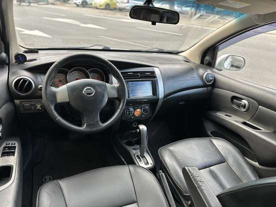 NISSAN-LIVINA-2014