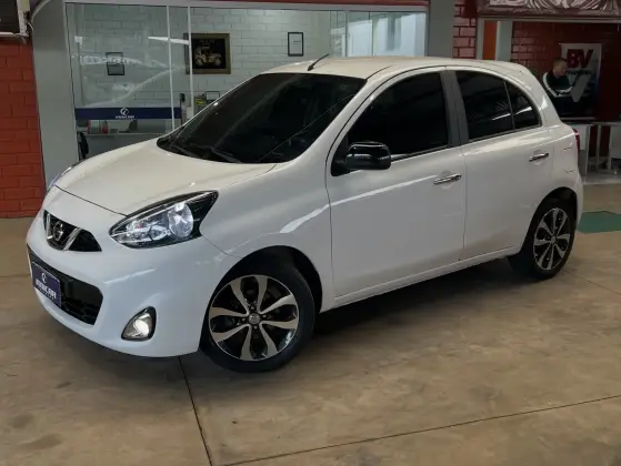 NISSAN MARCH 1.6 SL 16V FLEX 4P XTRONIC NISSAN MARCH 1.6 SL 16V FLEX 4P XTRONIC