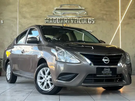 NISSAN VERSA 1.6 16V FLEX SV 4P XTRONIC NISSAN VERSA 1.6 16V FLEX SV 4P XTRONIC