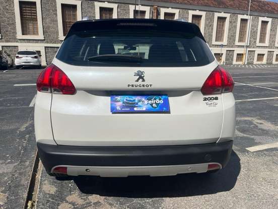 PEUGEOT-2008-2018