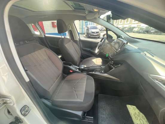 PEUGEOT-2008-2018