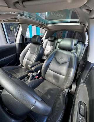 PEUGEOT-308-2011