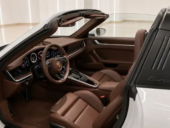 PORSCHE-911-3.0 24V H6 GASOLINA TARGA 4 GTS PDK PORSCHE-911-2023