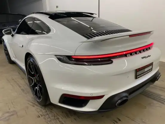 PORSCHE-911-2023