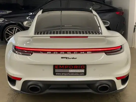 PORSCHE-911-2023