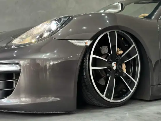 PORSCHE-BOXSTER-2012