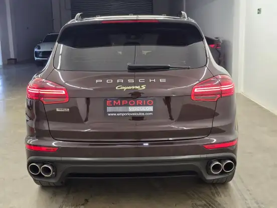 PORSCHE-CAYENNE-2018