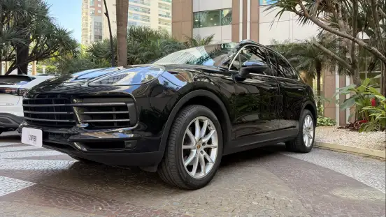 PORSCHE-CAYENNE-2018