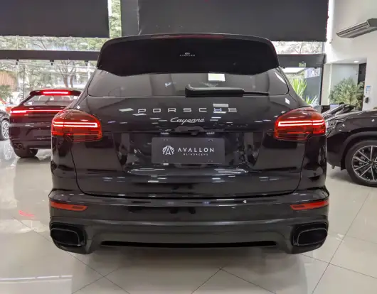 PORSCHE-CAYENNE-2016