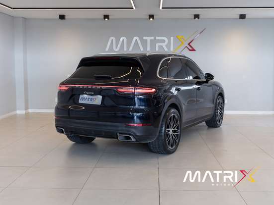 PORSCHE-CAYENNE-2019