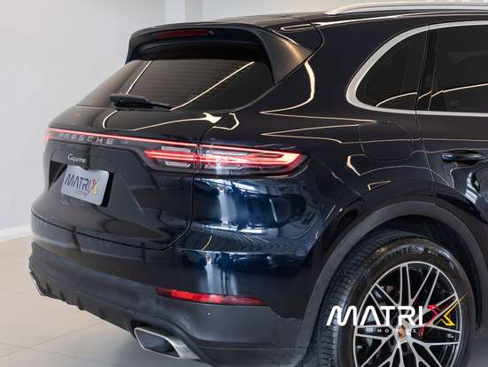PORSCHE-CAYENNE-2019
