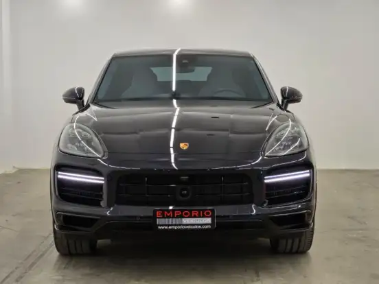 PORSCHE-CAYENNE-2022