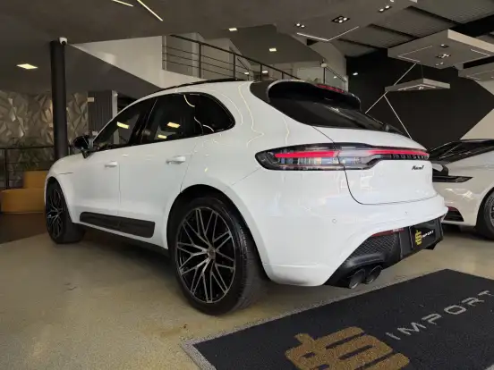 PORSCHE-MACAN-2023
