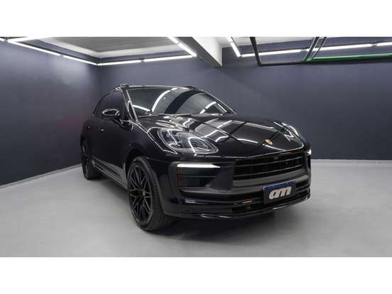PORSCHE-MACAN-2025